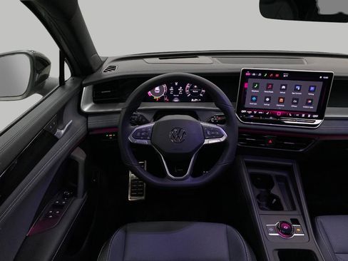 New 2026 Volkswagen Tiguan SE R-Line AWD/4WD image 13