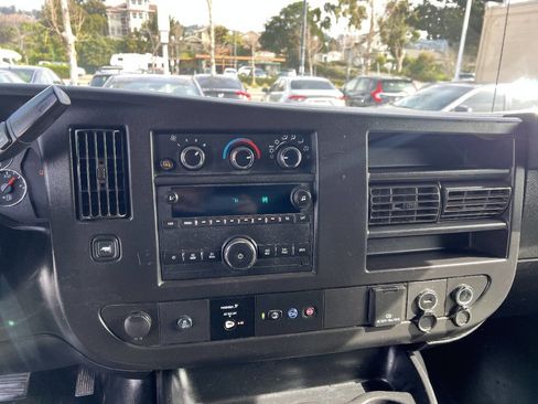 Used 2021 Chevrolet Express 2500 w/ Driver Convenience Package image 10