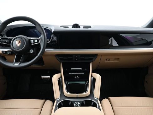 New 2026 Porsche Cayenne E-Hybrid Coupe image 9