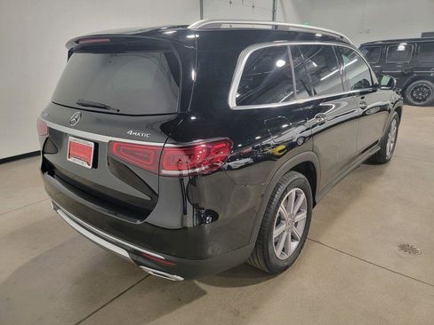 Used 2023 Mercedes-Benz GLS 450 4MATIC image 3