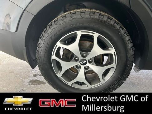 Used 2020 Kia Telluride EX image 11