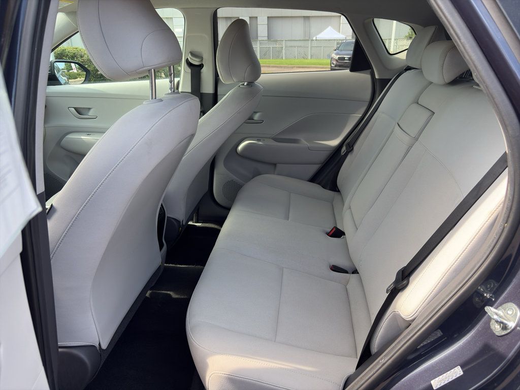Used 2024 Hyundai Kona SEL AWD/4WD image 10