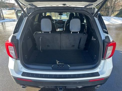 Used 2023 Ford Explorer ST-Line w/ Class IV Trailer Tow Package image 36
