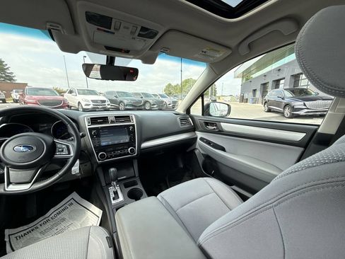 Used 2019 Subaru Outback 2.5i Premium AWD/4WD image 11