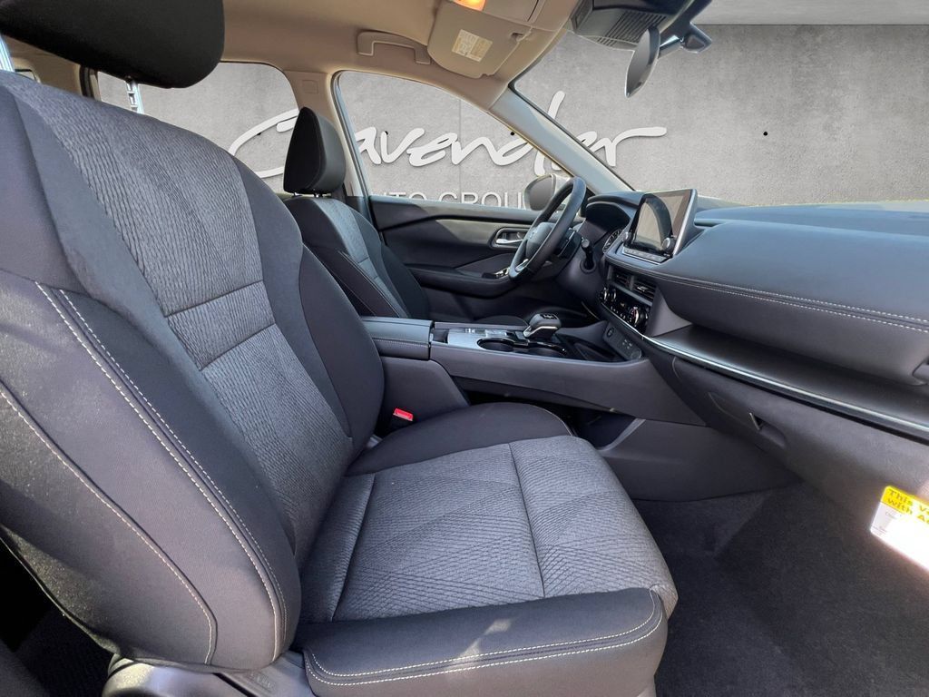 New 2026 Nissan Rogue SV FWD image 25