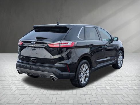 Used 2024 Ford Edge Titanium image 8