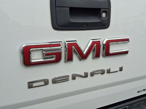 Certified 2021 GMC Canyon Denali image 30