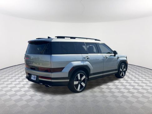Used 2024 Hyundai Santa Fe Limited FWD image 5