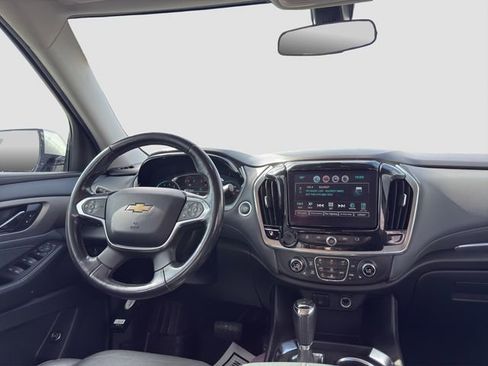 Used 2019 Chevrolet Traverse LT FWD image 13