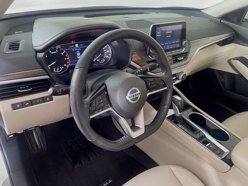 Used 2021 Nissan Altima 2.5 SL FWD image 10