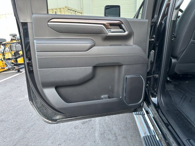 Used 2025 Chevrolet Silverado 2500 LT AWD/4WD image 15