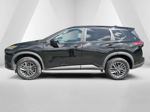 Used 2024 Nissan Rogue S FWD image 4