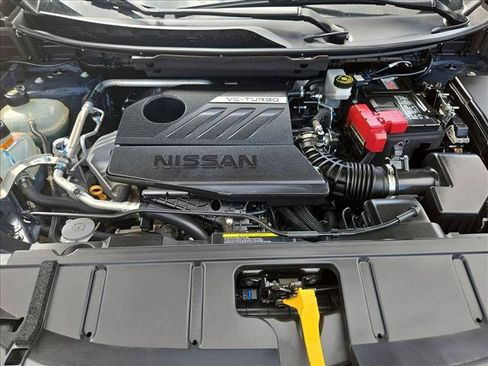 Used 2024 Nissan Rogue SV FWD image 22