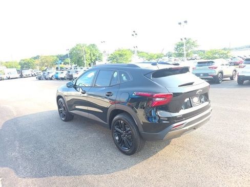 New 2026 Chevrolet Trax ACTIV w/ Driver Confidence Package FWD image 4