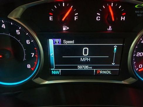 Used 2018 Chevrolet Malibu LT w/ Driver Confidence Package FWD image 41