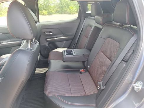 Certified 2025 Nissan Kicks SR FWD image 25