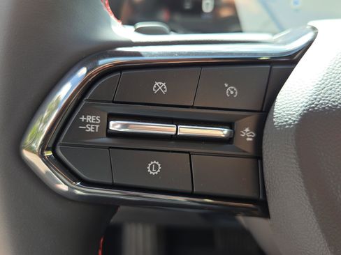 New 2026 Chevrolet Equinox RS w/ Safety and Technology Package FWD image 24