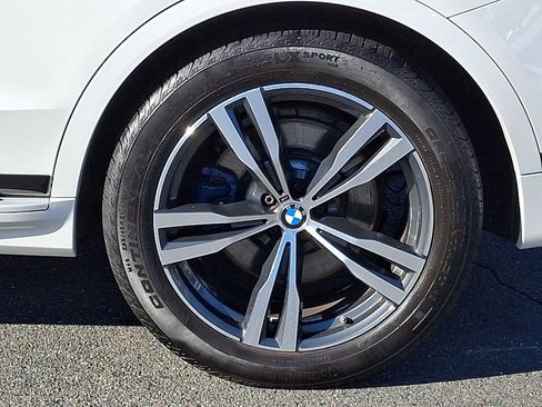 Used 2021 BMW X7 xDrive40i w/ M Sport Package AWD/4WD image 7