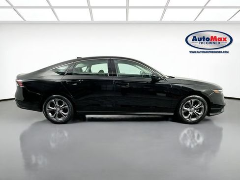 Used 2023 Honda Accord EX image 10