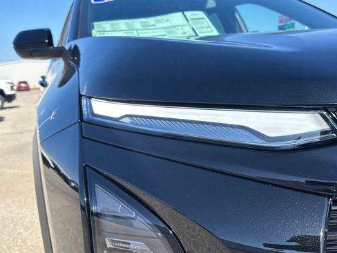 New 2026 Chevrolet Equinox RS w/ LPO, Floor Liner Package image 12