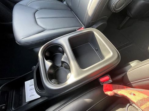 New 2026 Chrysler Pacifica Select FWD image 29