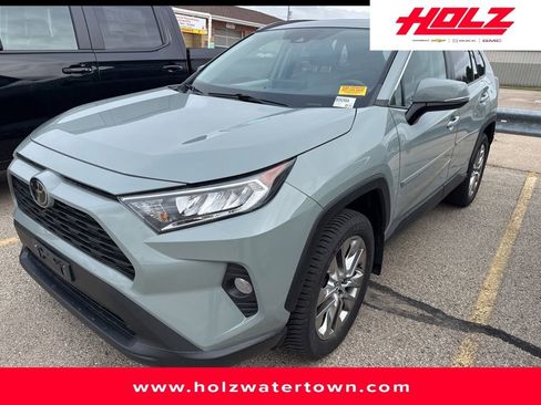 Used 2020 Toyota RAV4 XLE Premium image 1