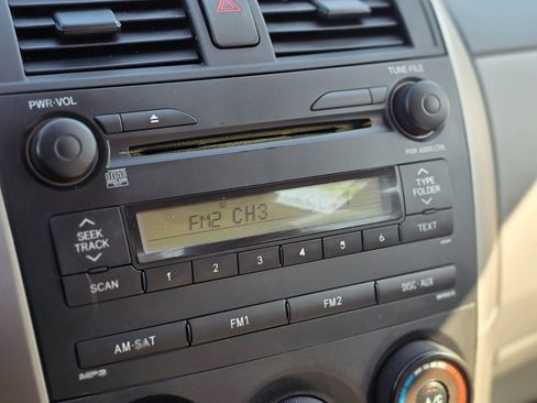 Used 2009 Toyota Corolla LE image 35