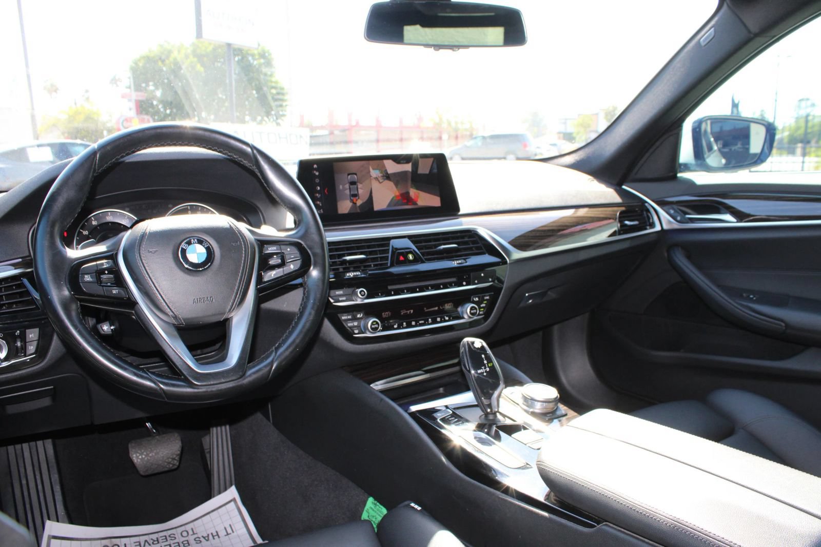 Used 2019 BMW 530e w/ Premium Package RWD image 13