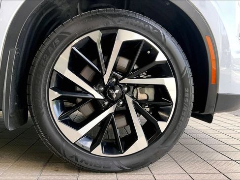 Used 2024 Mitsubishi Outlander SE AWD/4WD image 34