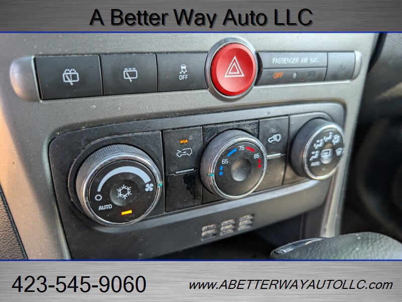 Used 2014 Chevrolet Captiva Sport LT FWD image 12