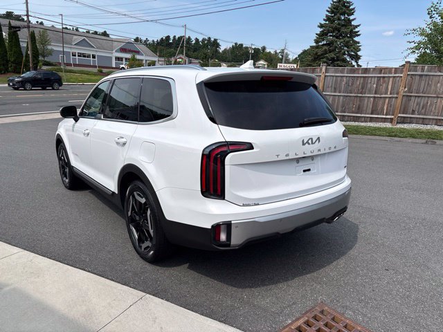 Used 2024 Kia Telluride EX AWD/4WD image 5