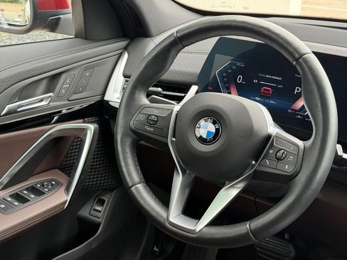 Used 2025 BMW X2 xDrive28i AWD/4WD image 14