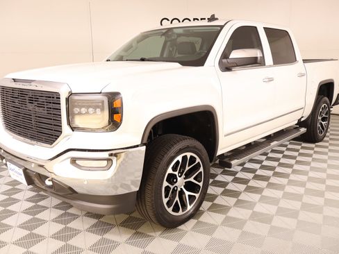 Used 2017 GMC Sierra 1500 SLT w/ Texas SLT Premium Package AWD/4WD image 11