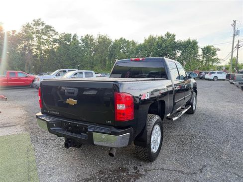 Used 2014 Chevrolet Silverado 2500 LTZ w/ LTZ Plus Package AWD/4WD image 4