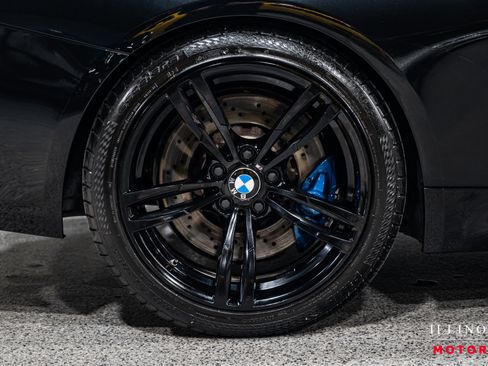 Used 2016 BMW M4 Convertible image 11