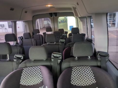 Used 2017 Ford Transit 350 XLT RWD image 8