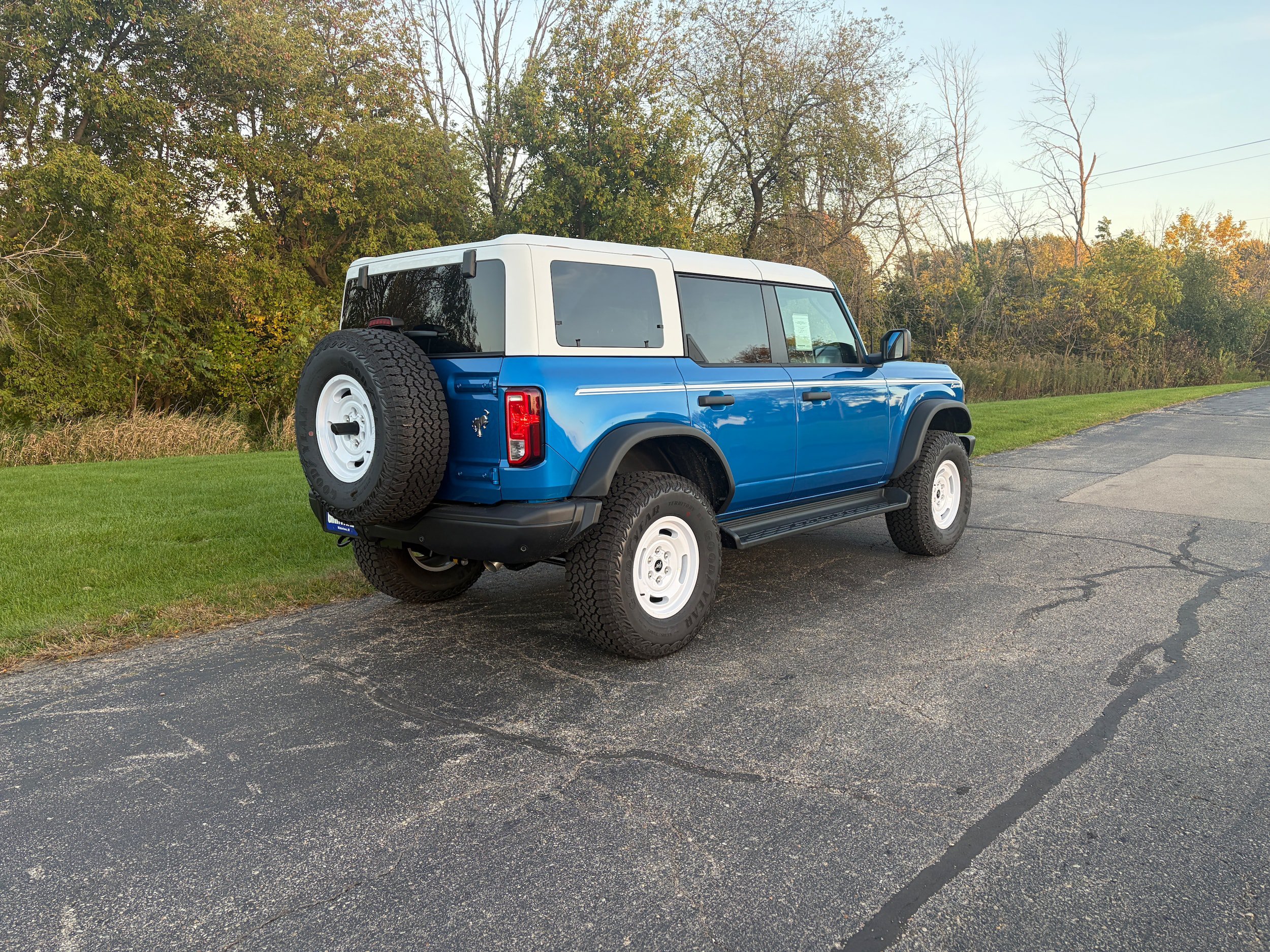 New 2026 Ford Bronco Heritage Edition AWD/4WD image 6