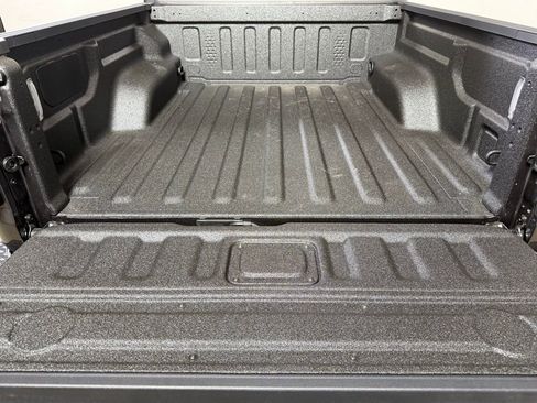 New 2025 Jeep Gladiator Sport AWD/4WD image 15