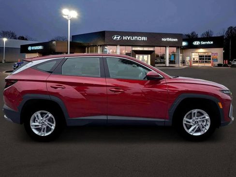 New 2026 Hyundai Tucson SE AWD/4WD image 9