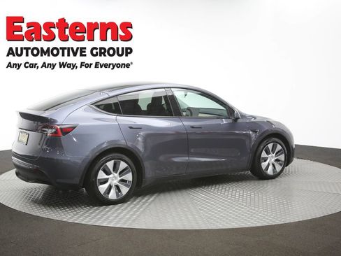 Used 2021 Tesla Model Y Long Range AWD/4WD image 39