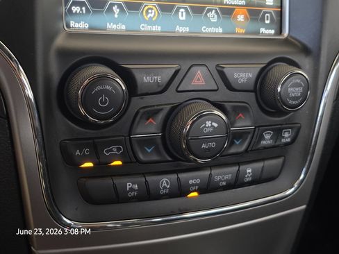 Used 2018 Jeep Grand Cherokee Altitude AWD/4WD image 26
