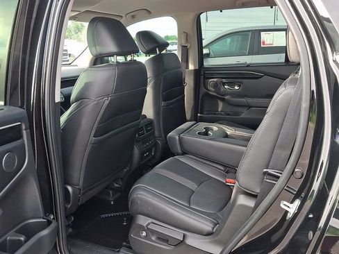 Used 2023 Honda Pilot EX-L image 8
