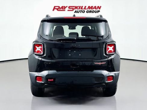 Used 2023 Jeep Renegade Trailhawk AWD/4WD image 6