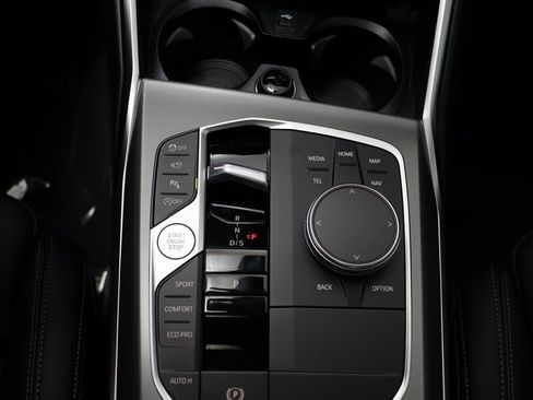 New 2026 BMW 330i xDrive Sedan w/ M Sport Package image 12