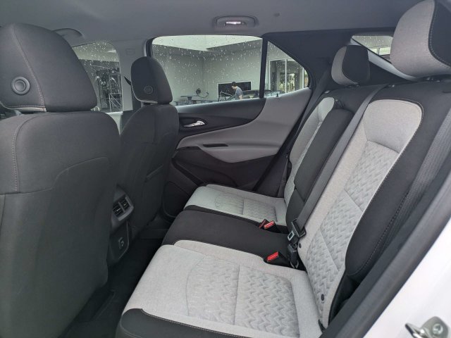 Used 2024 Chevrolet Equinox LS FWD image 14