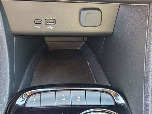 Certified 2024 Buick Encore GX Preferred image 30