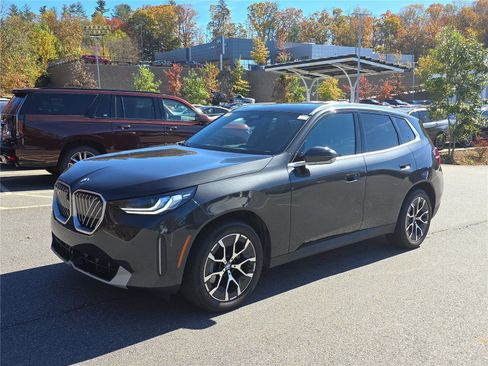 Certified 2025 BMW X3 xDrive30i image 9