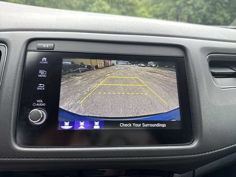 Used 2022 Honda HR-V EX image 17