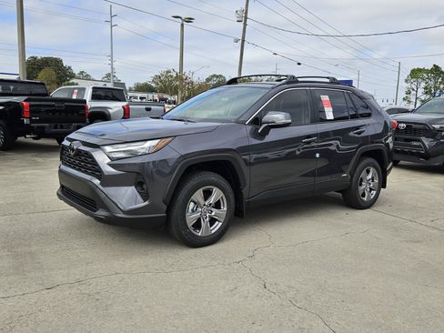 New 2025 Toyota RAV4 XLE image 3