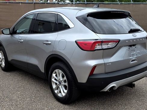 Used 2021 Ford Escape SE w/ Cold Weather Package AWD/4WD image 5